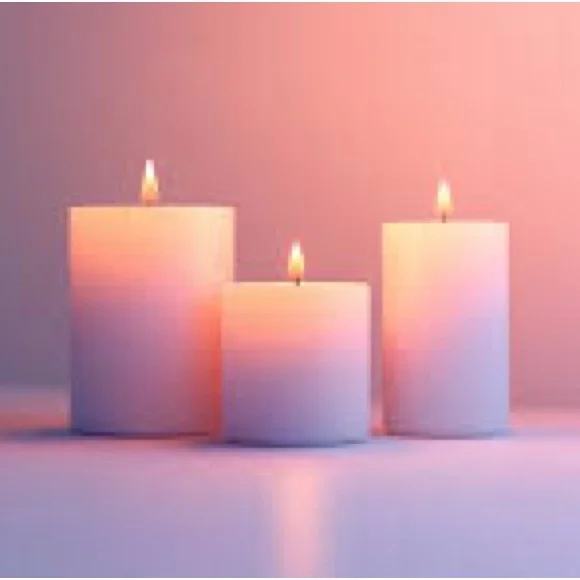 16oz Christmas Wreath Soy Candle | Holiday Pine Candle | December Candle - Picture 2 of 3